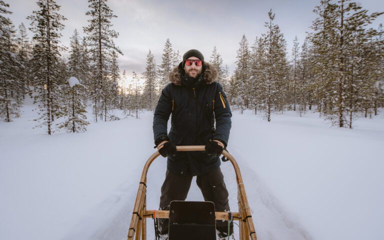 Lapland husky safari